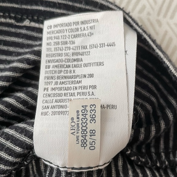 AEO Soft & Sexy Crop Top Black/White Stripe - Picture 7 of 7